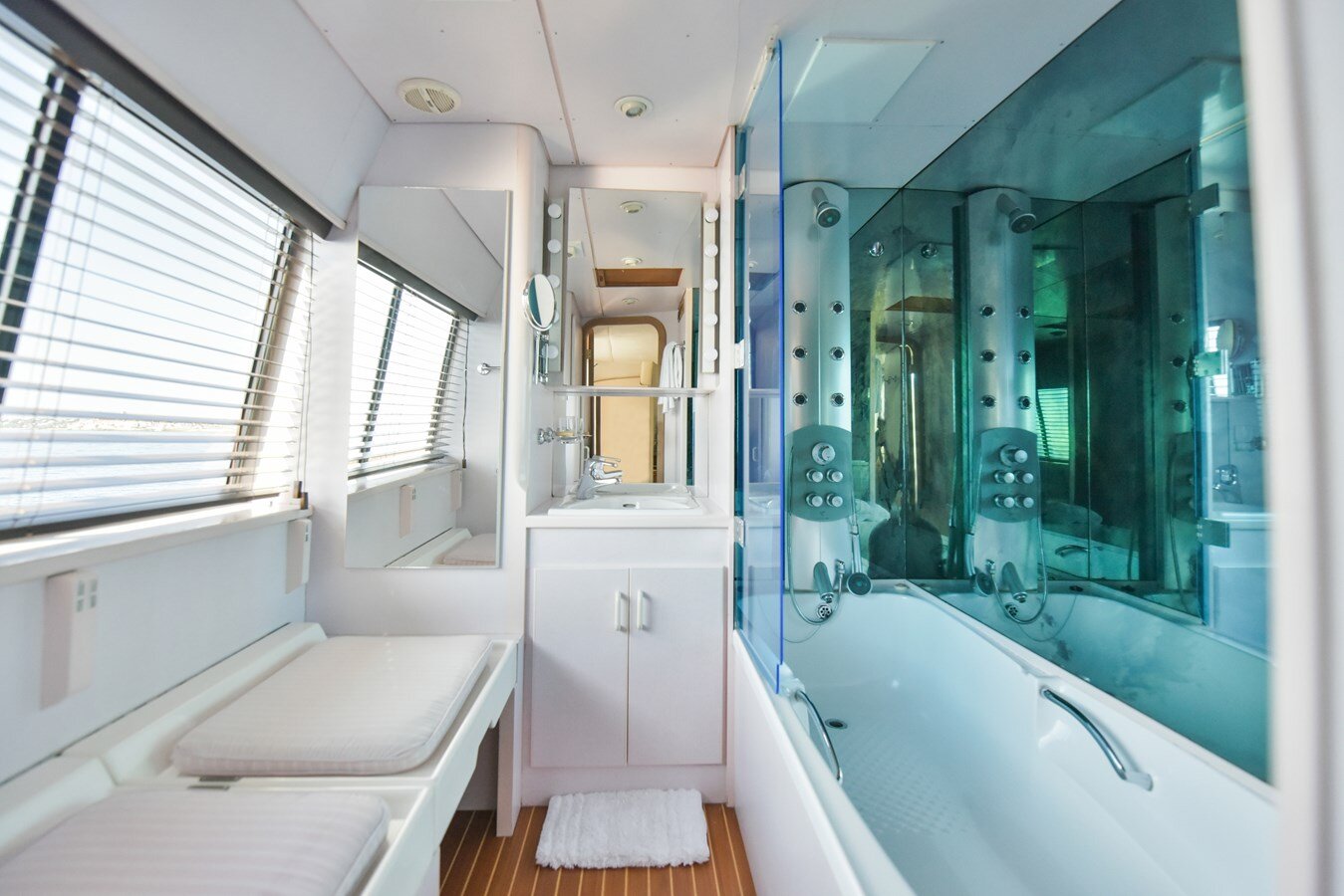 1984 W.A. SOUTER & SONS 111' 7