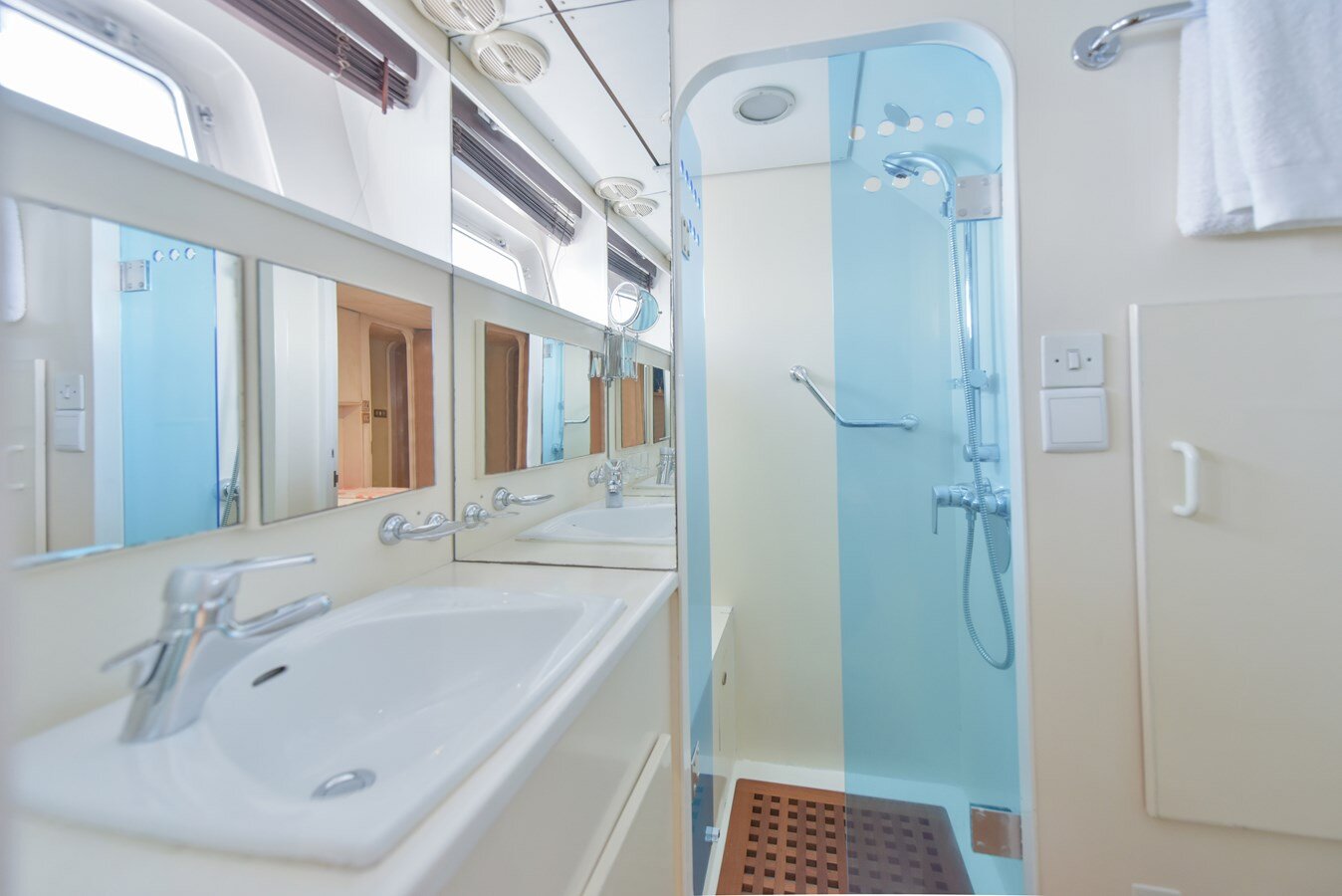 1984 W.A. SOUTER & SONS 111' 7