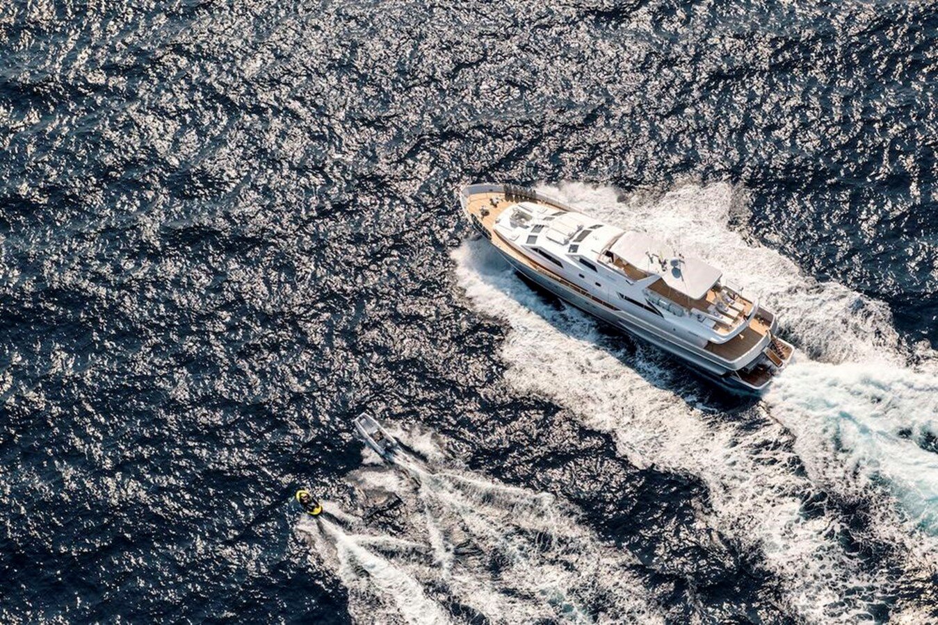 1985 ALALUNGA 108' 4