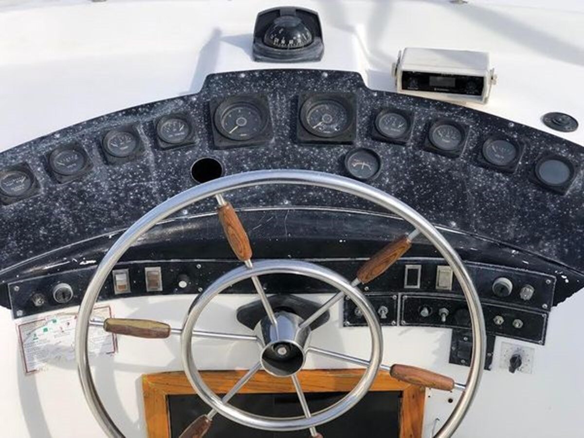 1985-bluewater-yachting-46-a75255