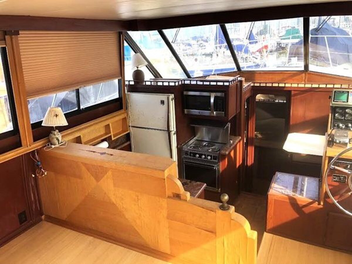 1985-bluewater-yachting-46-a75255