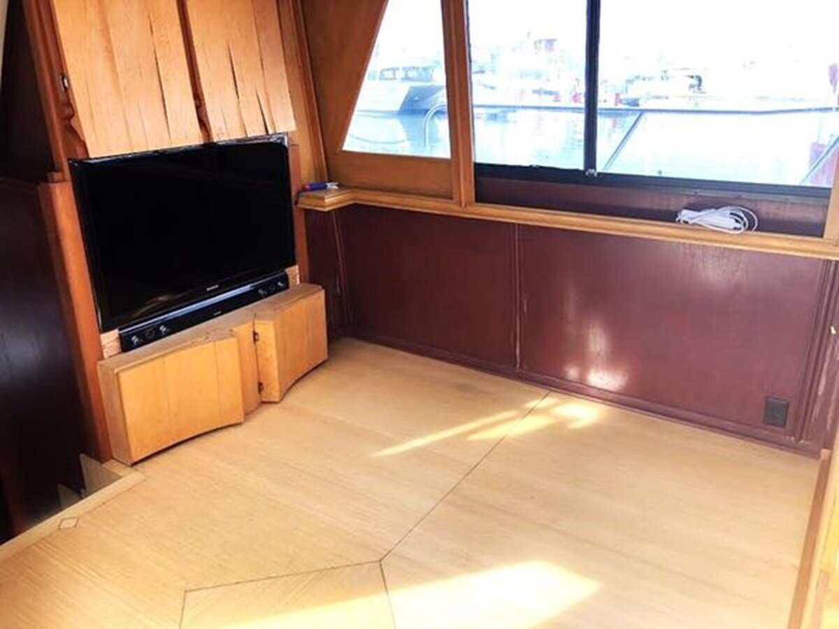 1985-bluewater-yachting-46-a75255