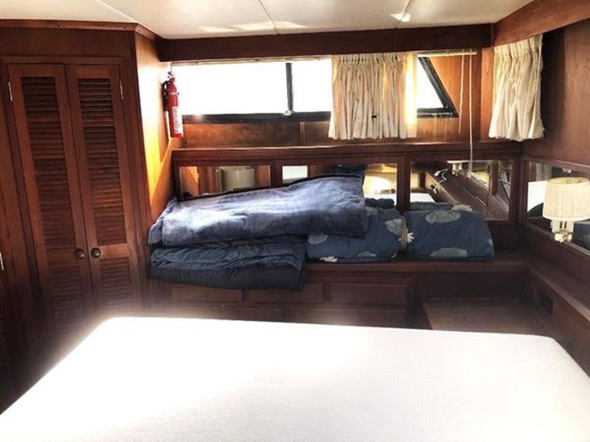 1985-bluewater-yachting-46-a75255