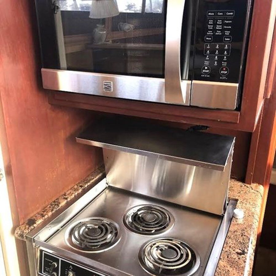 1985-bluewater-yachting-46-a75255