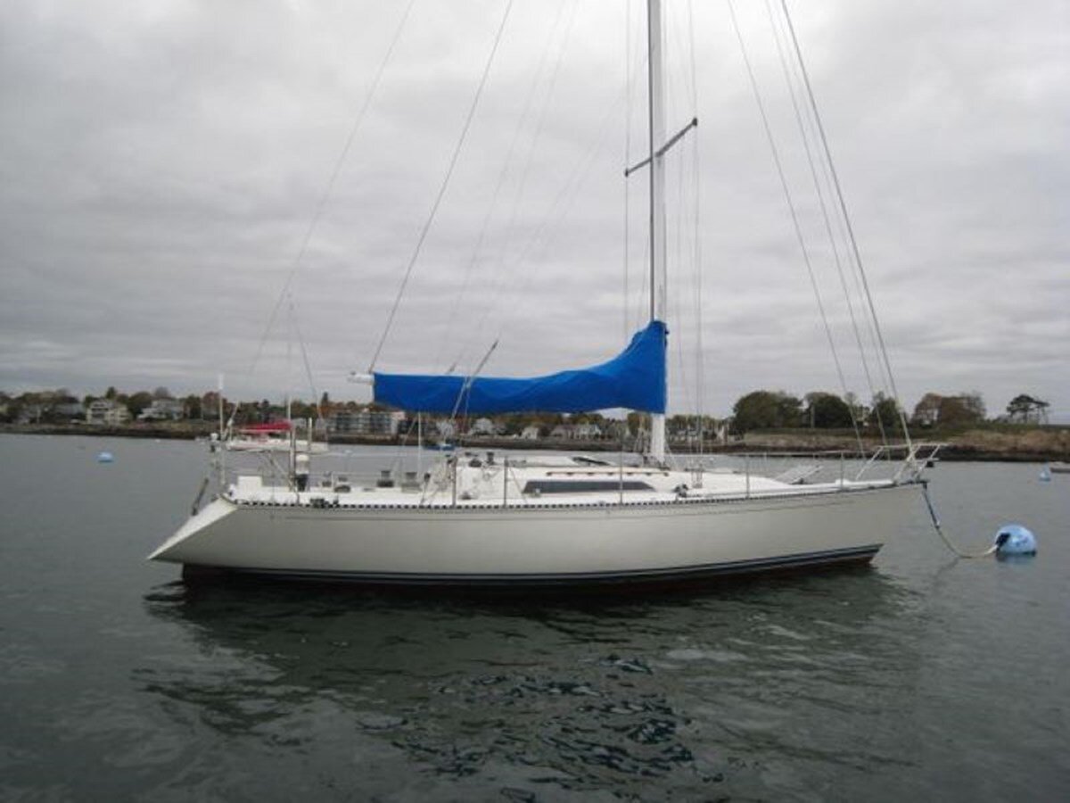 1985-c-c-yachts-40-9-06c2a1