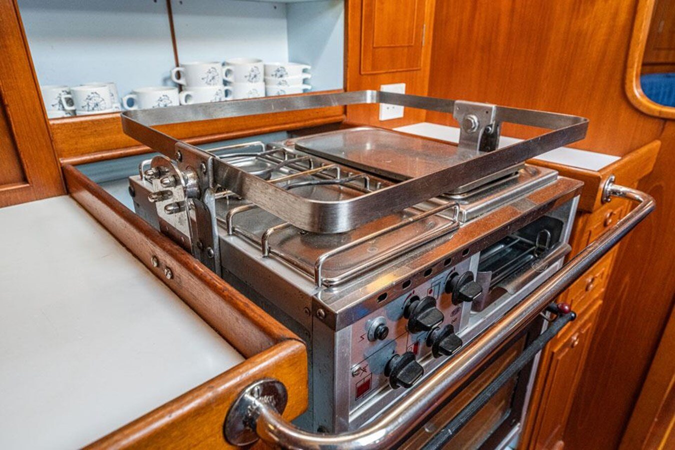 1985-camper-nicholsons-47-3-78aab8