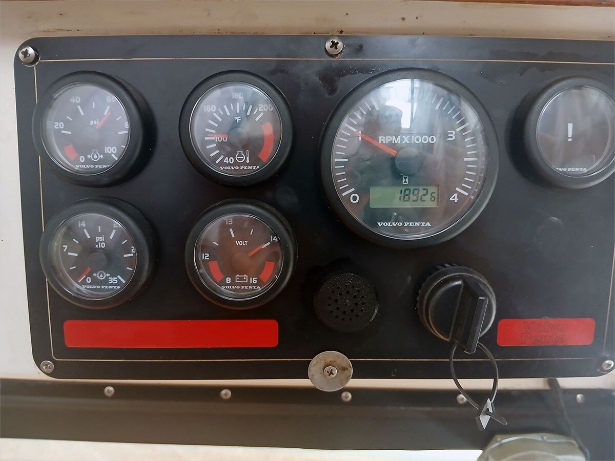 1985-mainship-34-1-cf46ad