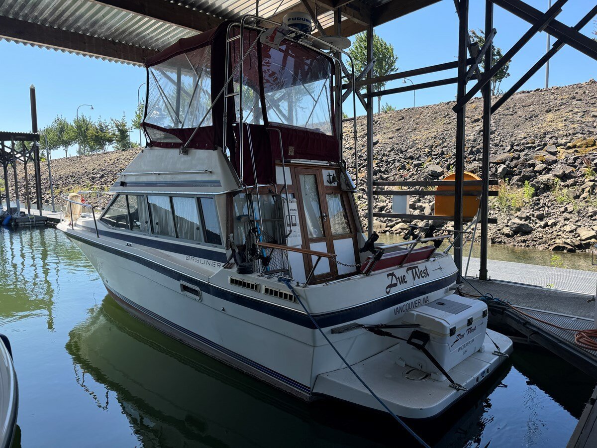 1986-bayliner-30-4f8cb6