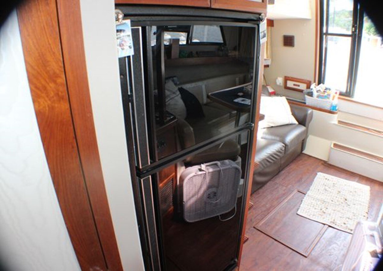 1986-carver-32-2aed6b