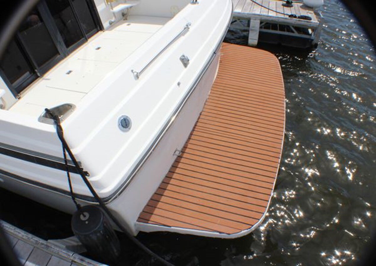 1986-carver-32-2aed6b