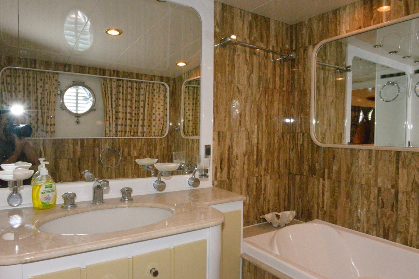 1986-crn-123-1-d77c78