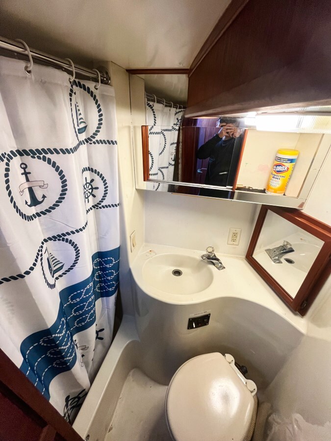 1987-blue-water-42-6-d9dbdd