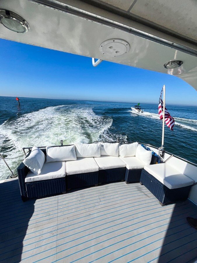 1987-blue-water-42-6-d9dbdd