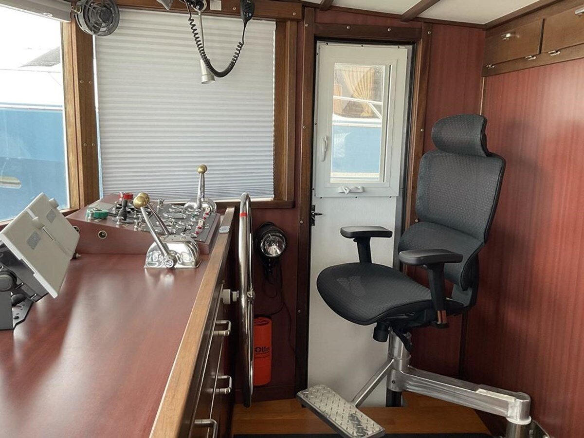 1987-custom-pilothouse-my-50-2c598c