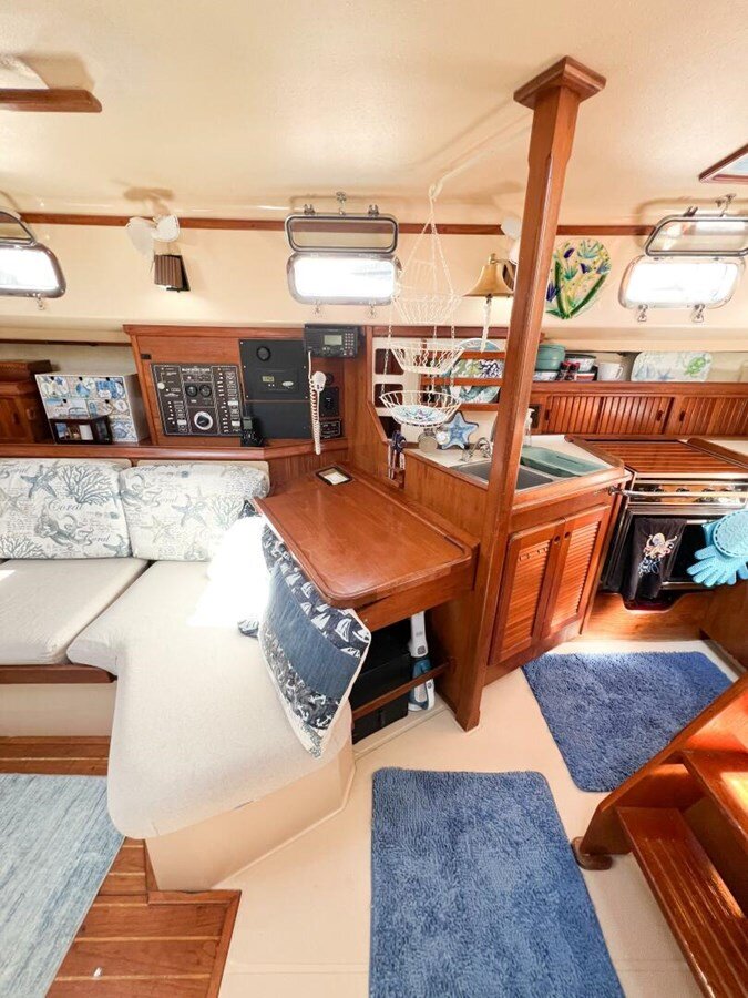 1987-island-packet-38-e99701