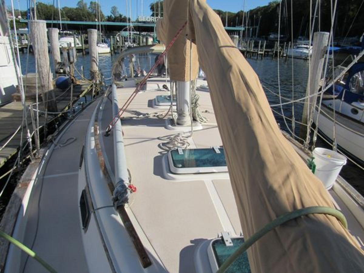 1987-island-packet-yachts-41-6-a0cdb9