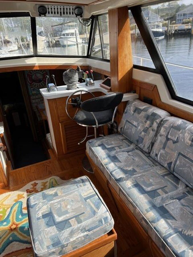 1987-mainship-36-43be20