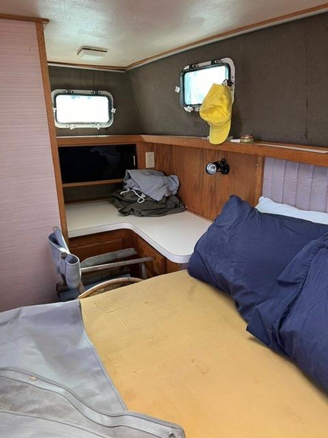 1987-mainship-36-43be20