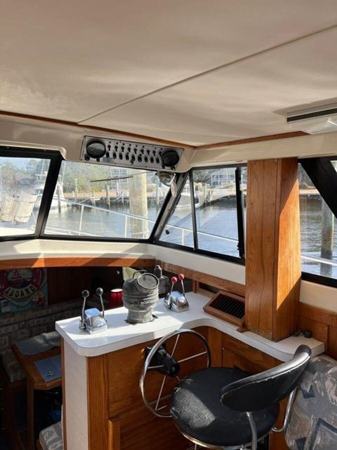 1987-mainship-36-43be20