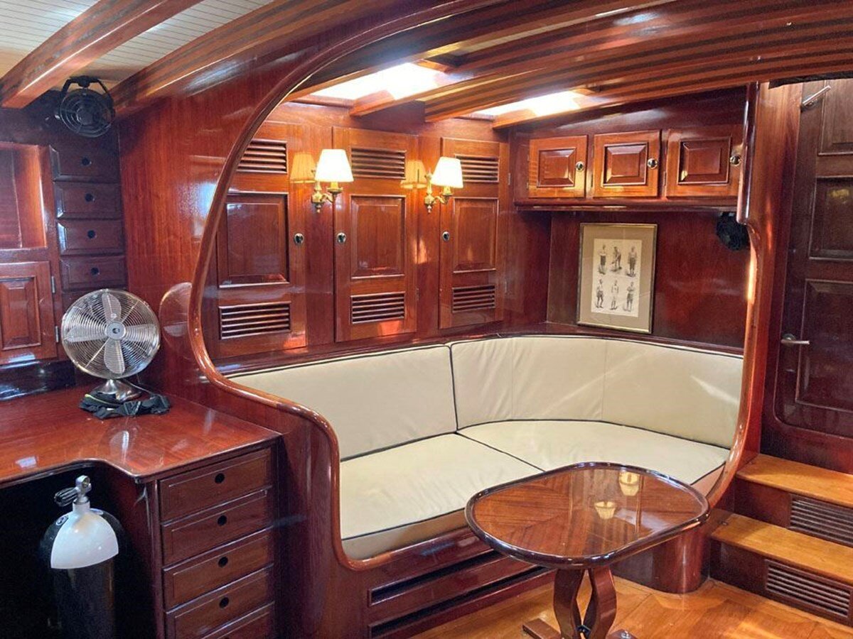 1988-custom-76-7-d472dc