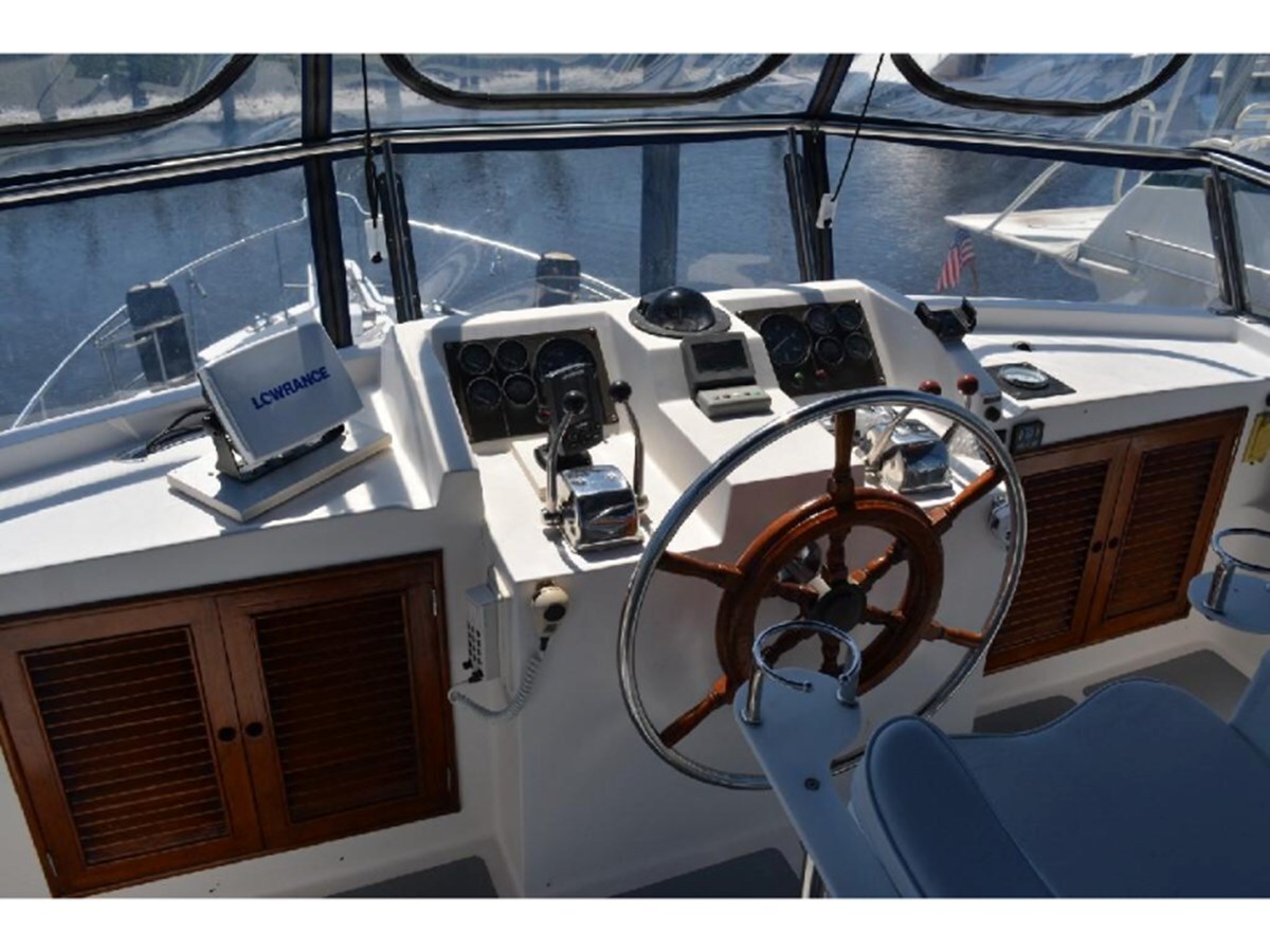 1988-marine-trader-46-6-7d8114