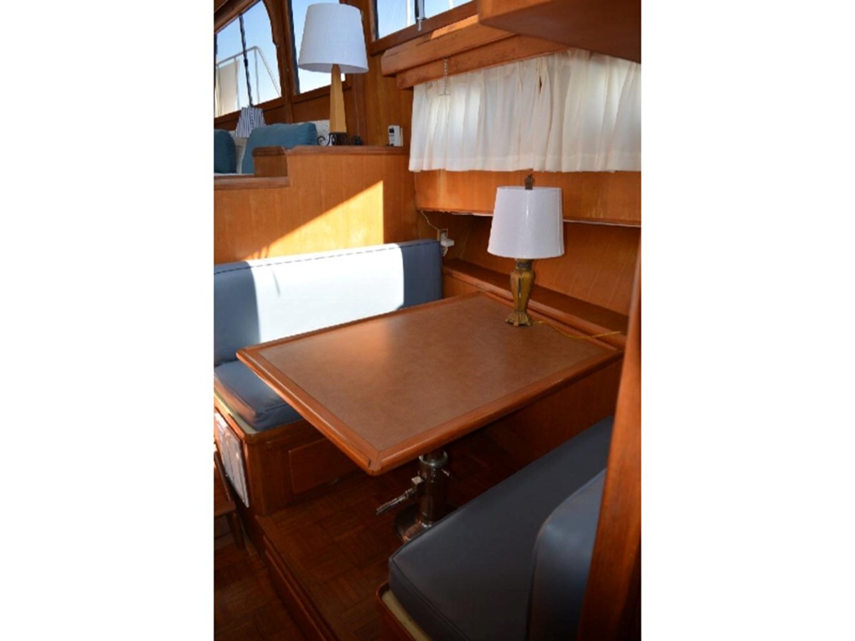 1988-marine-trader-46-6-7d8114