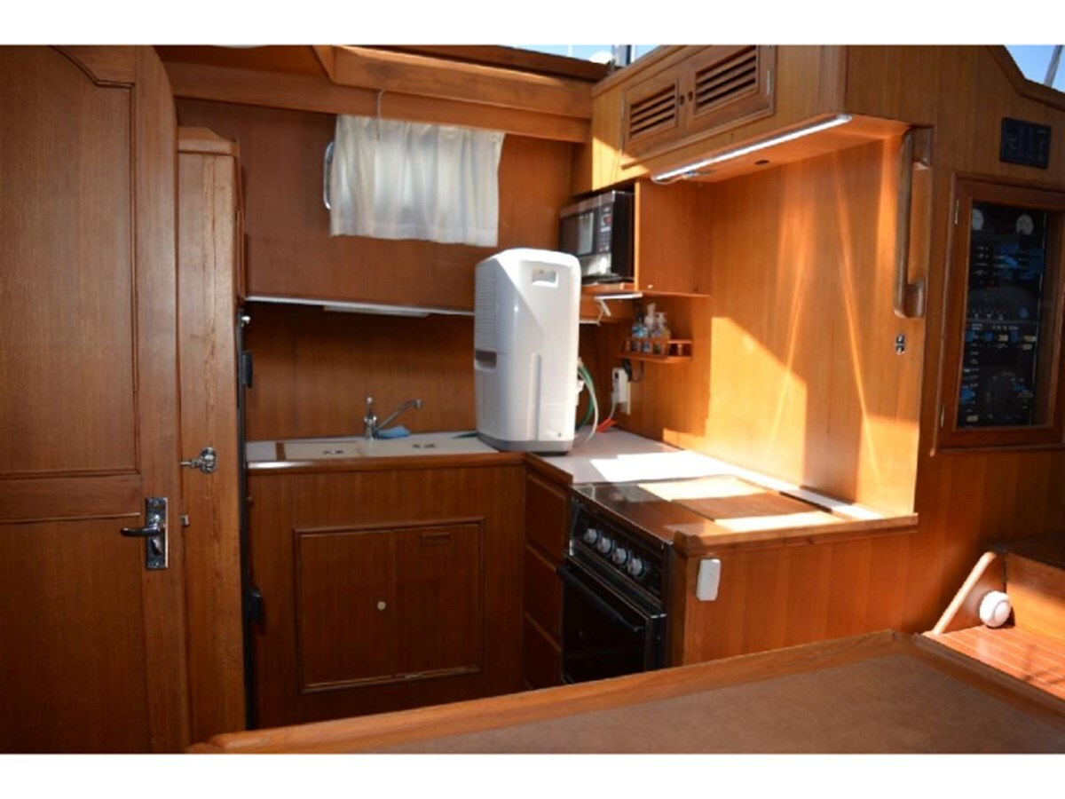 1988-marine-trader-46-6-7d8114