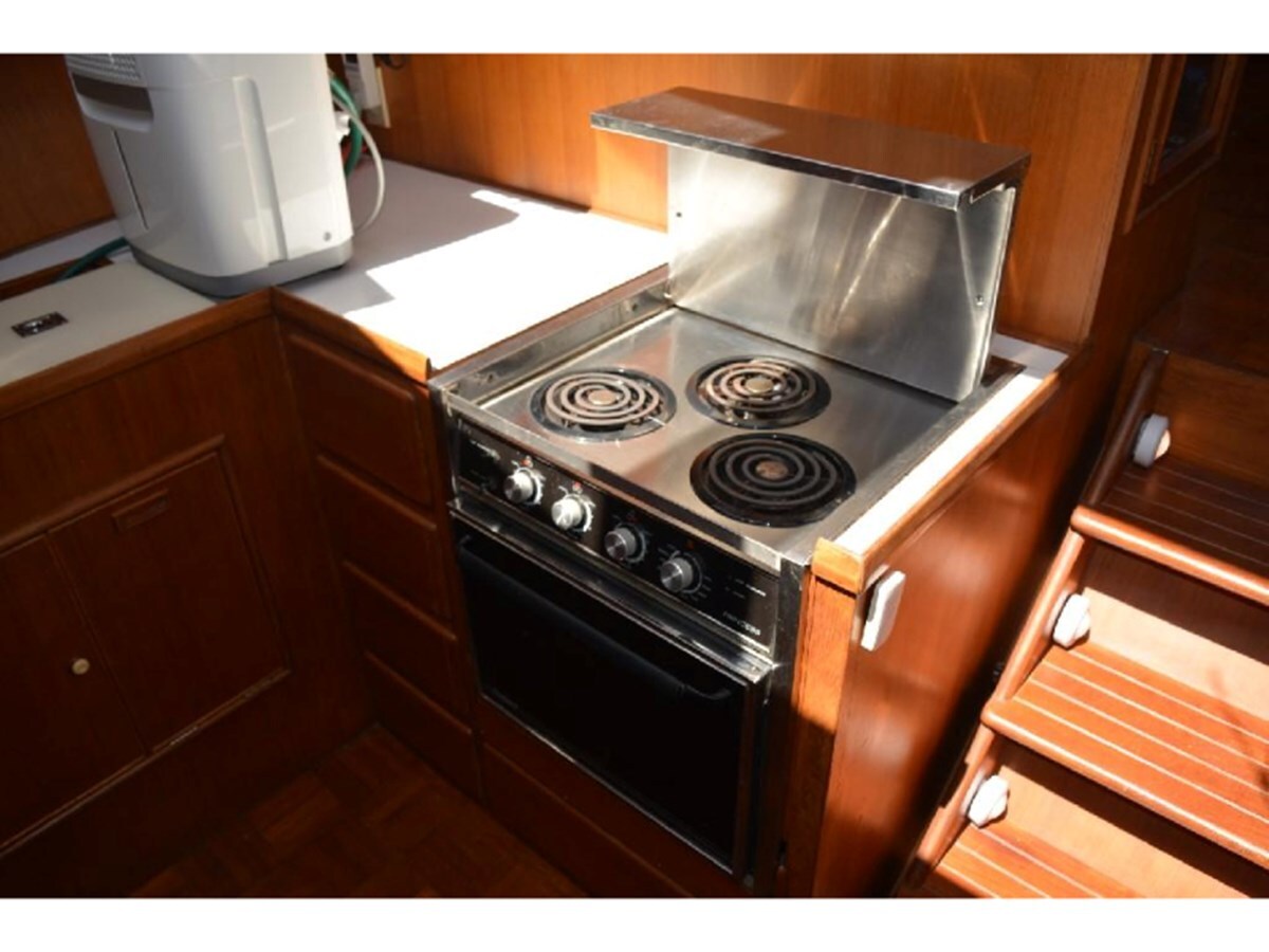 1988-marine-trader-46-6-7d8114