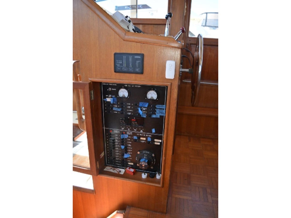 1988-marine-trader-46-6-7d8114