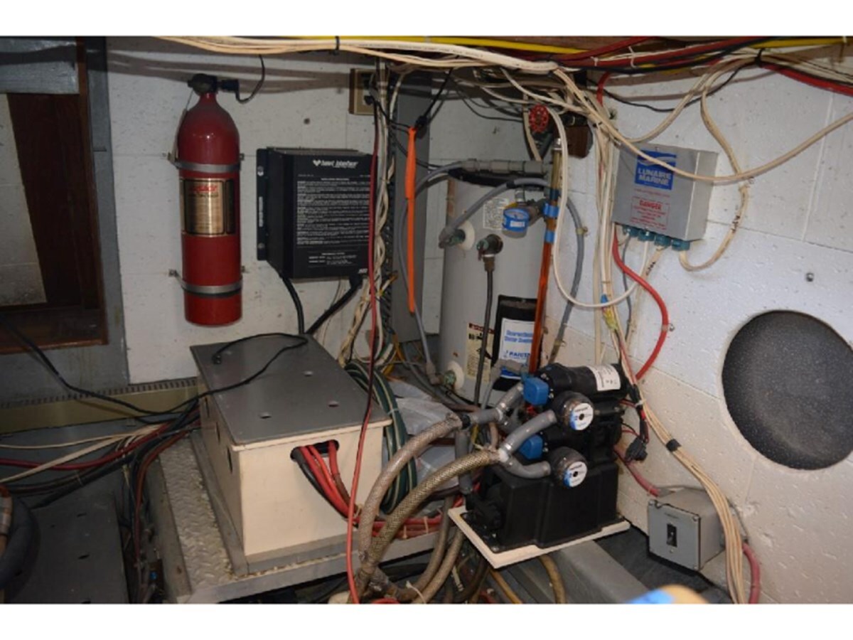 1988-marine-trader-46-6-7d8114