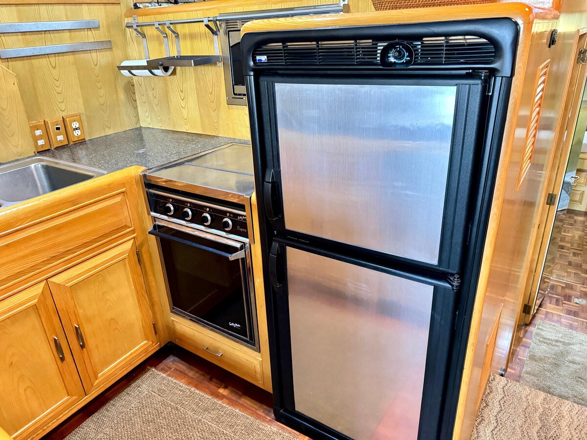 1988-ocean-alexander-50-5dac40