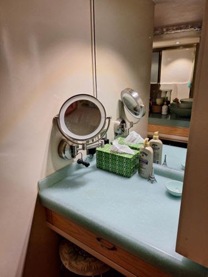 1988-viking-69-5-f73f13