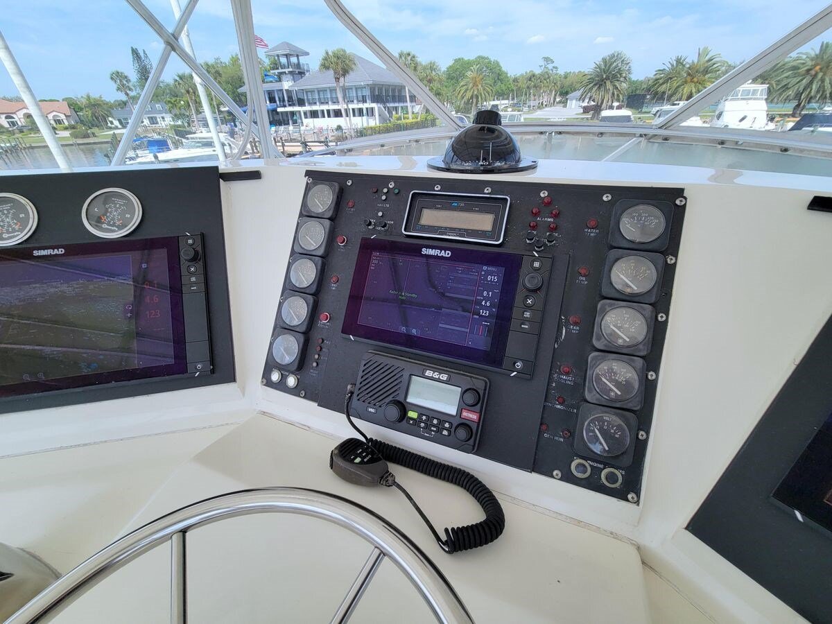 1989-bertram-50-3a88f3