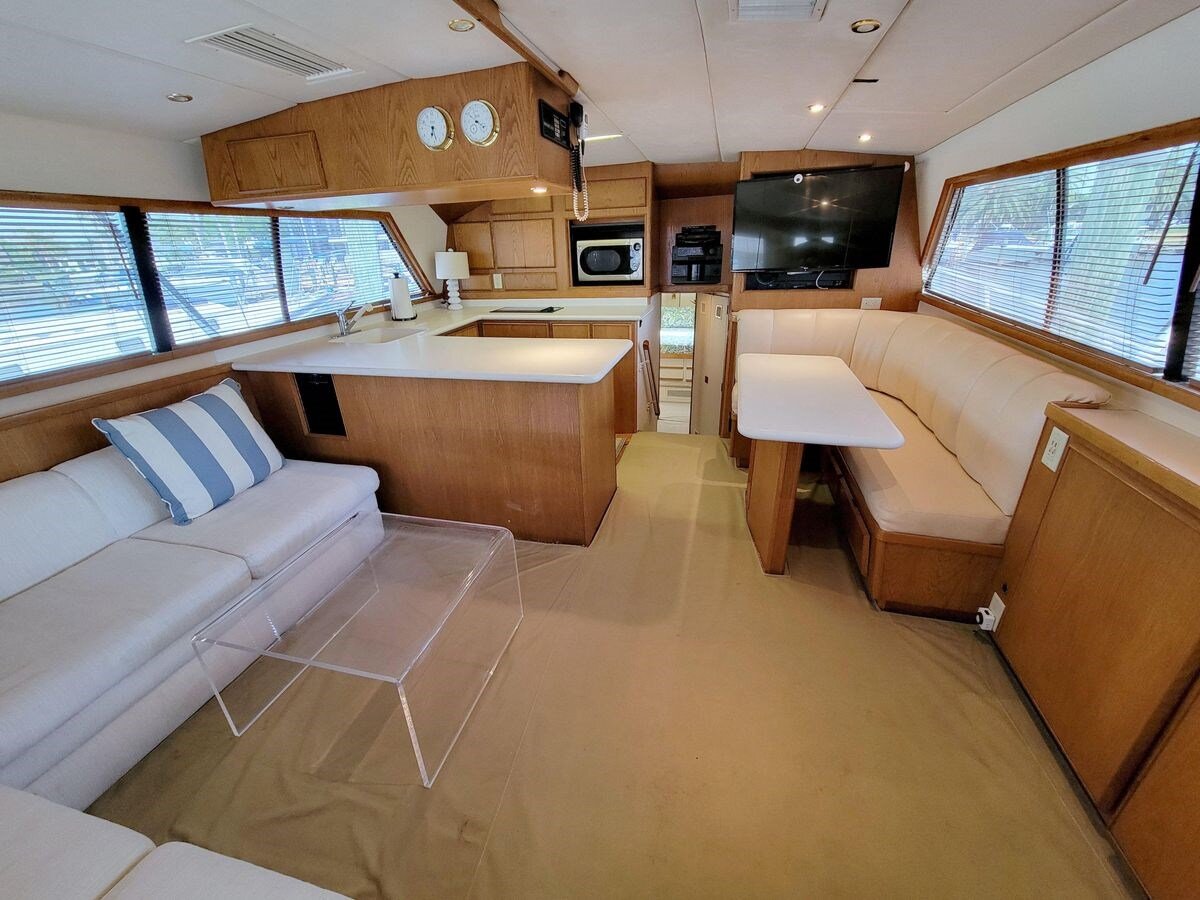 1989-bertram-50-3a88f3