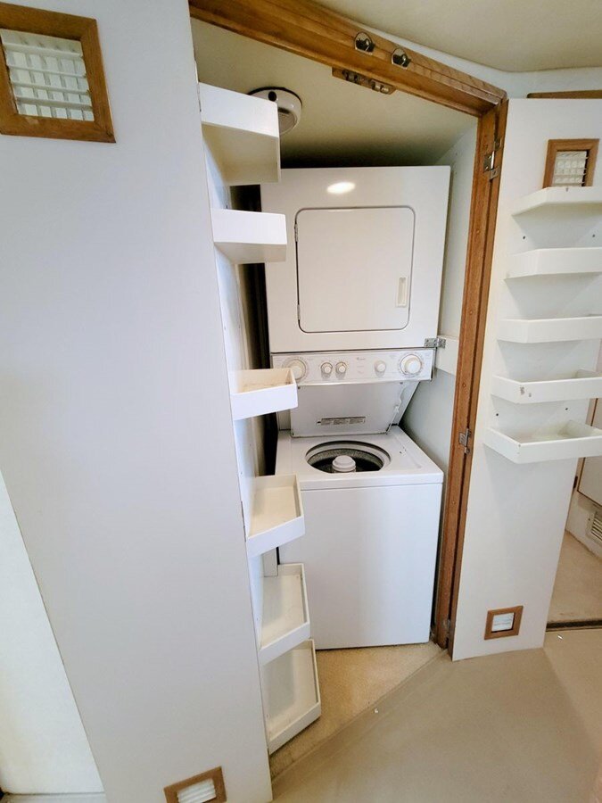 1989-bertram-50-3a88f3