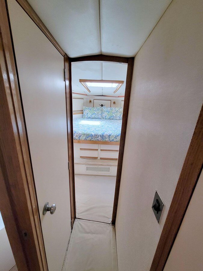 1989-bertram-50-3a88f3