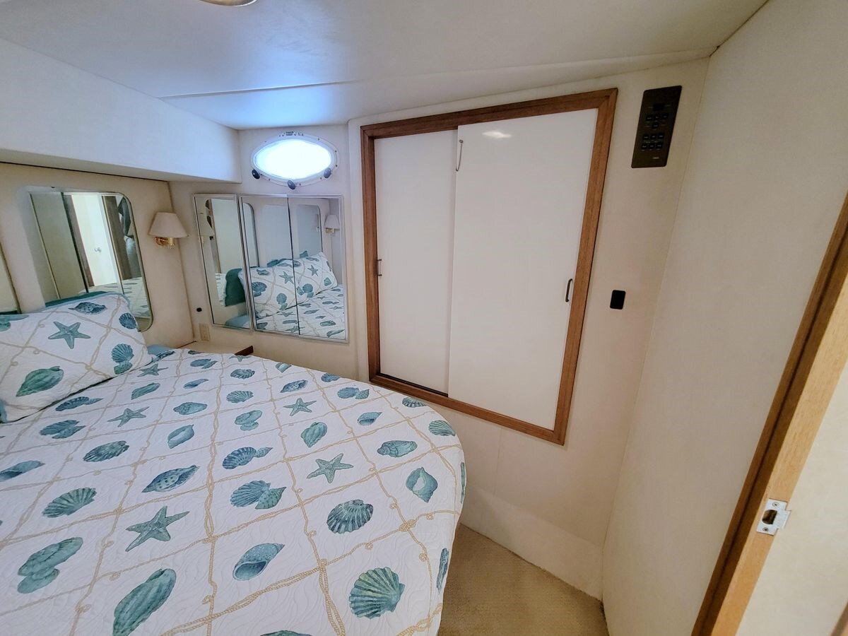 1989-bertram-50-3a88f3