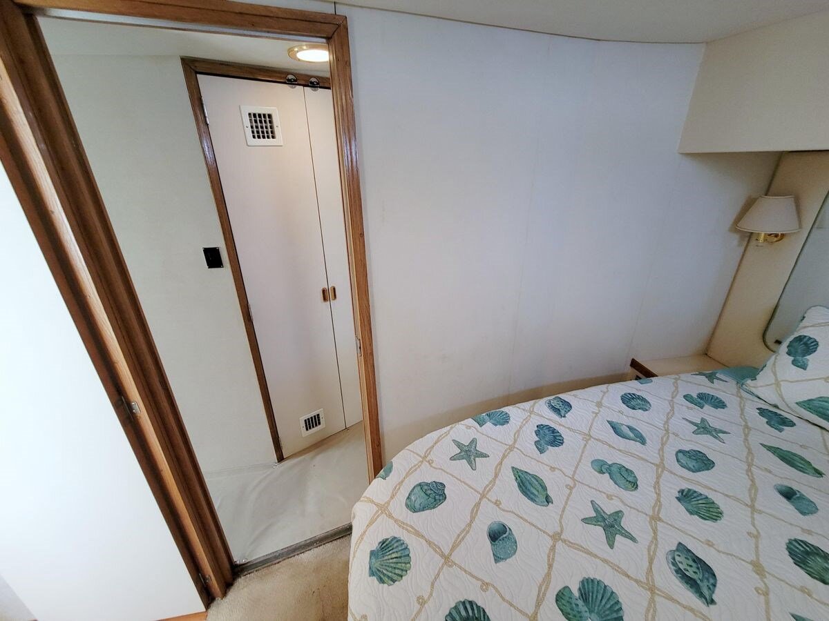 1989-bertram-50-3a88f3