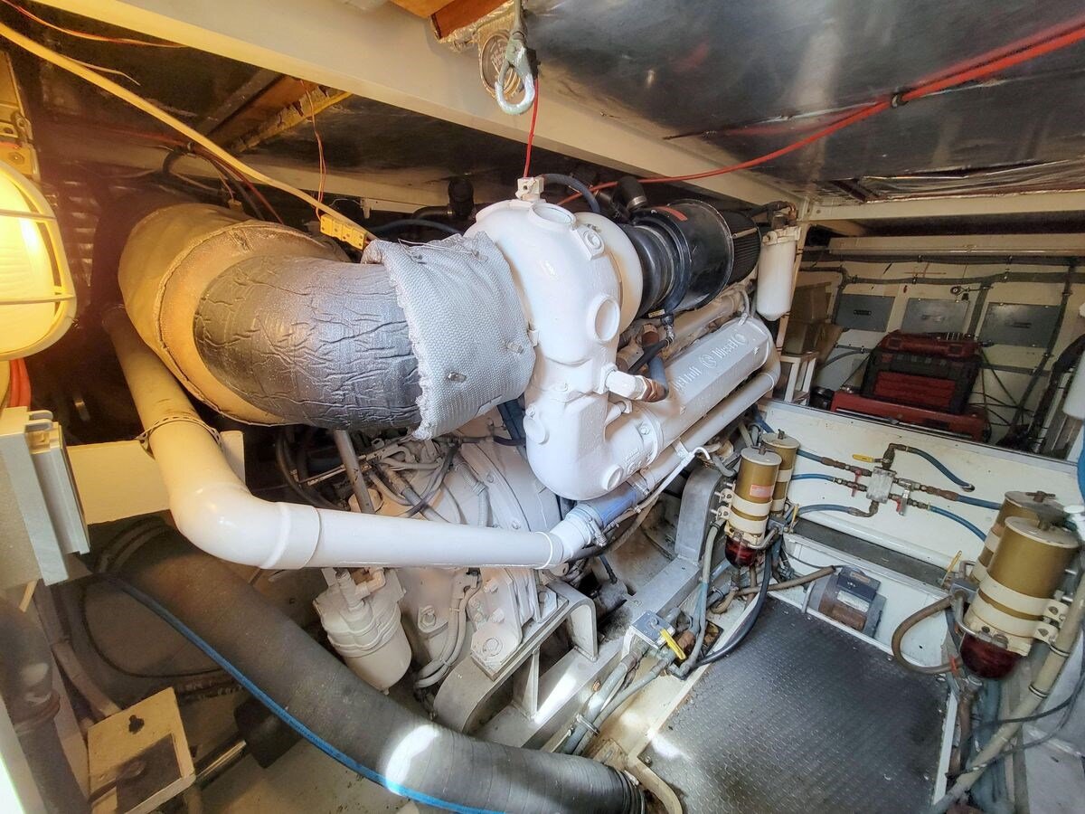 1989-bertram-50-3a88f3