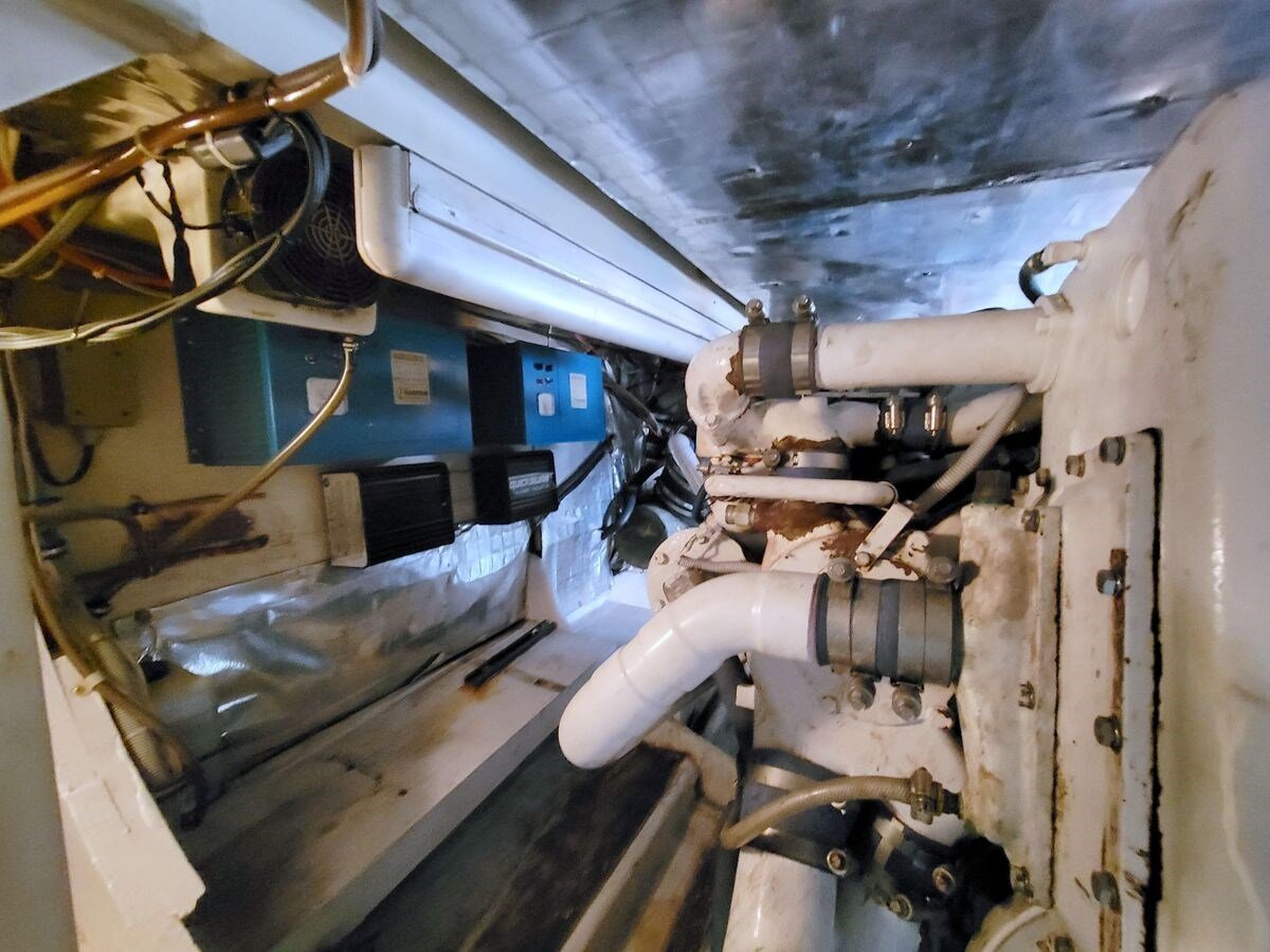 1989-bertram-50-3a88f3