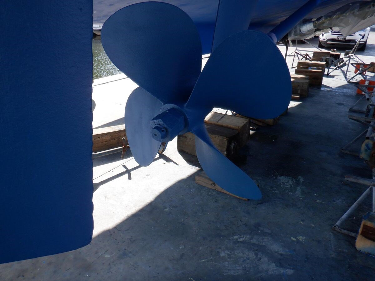 1989-bertram-50-3a88f3