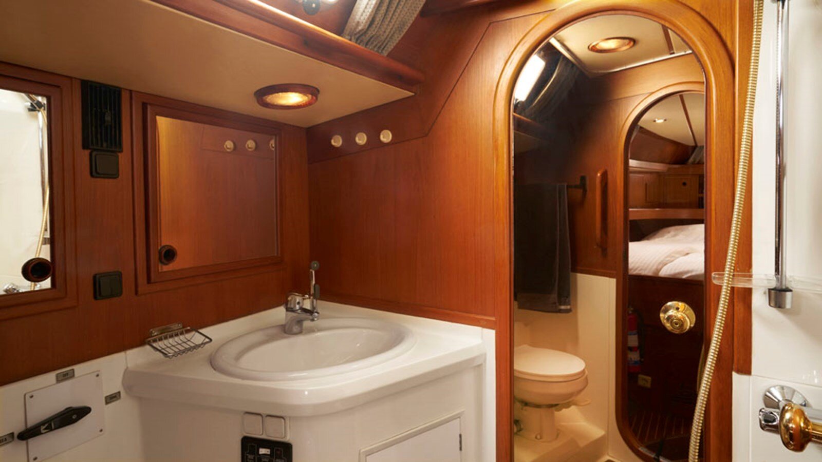 1989-nautor-swan-60-6-818592