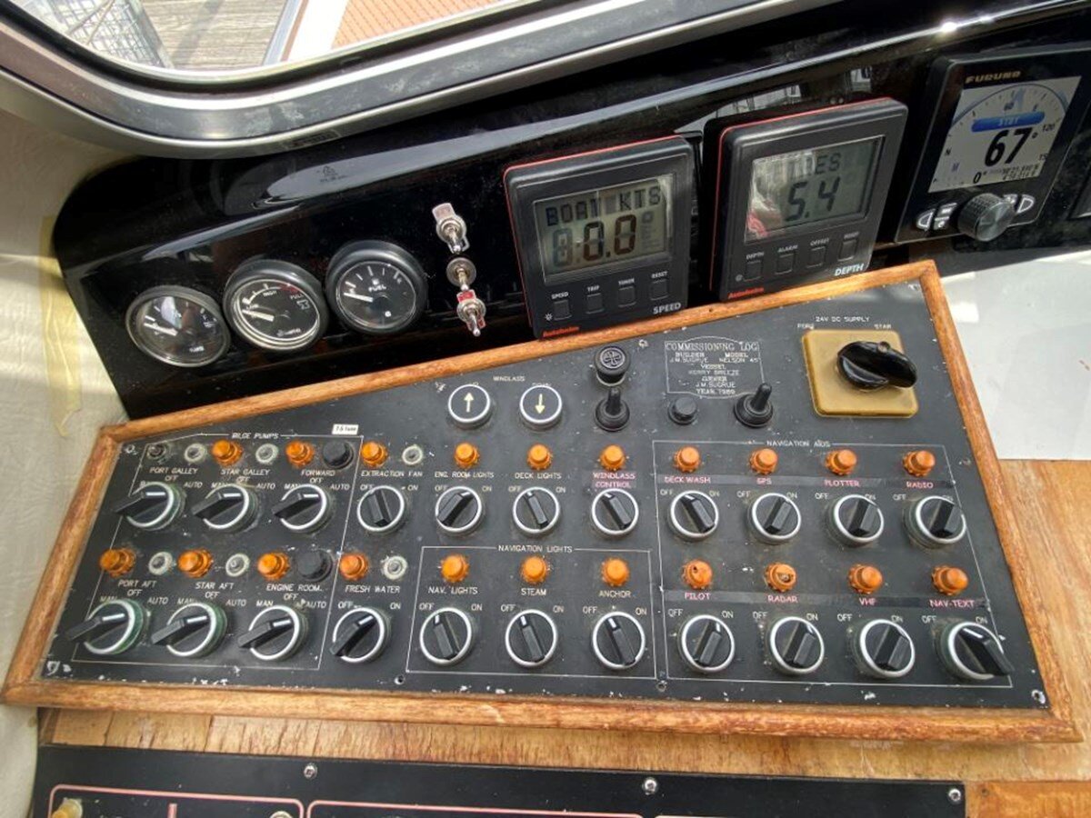 1989-nelson-44-6-01de6f