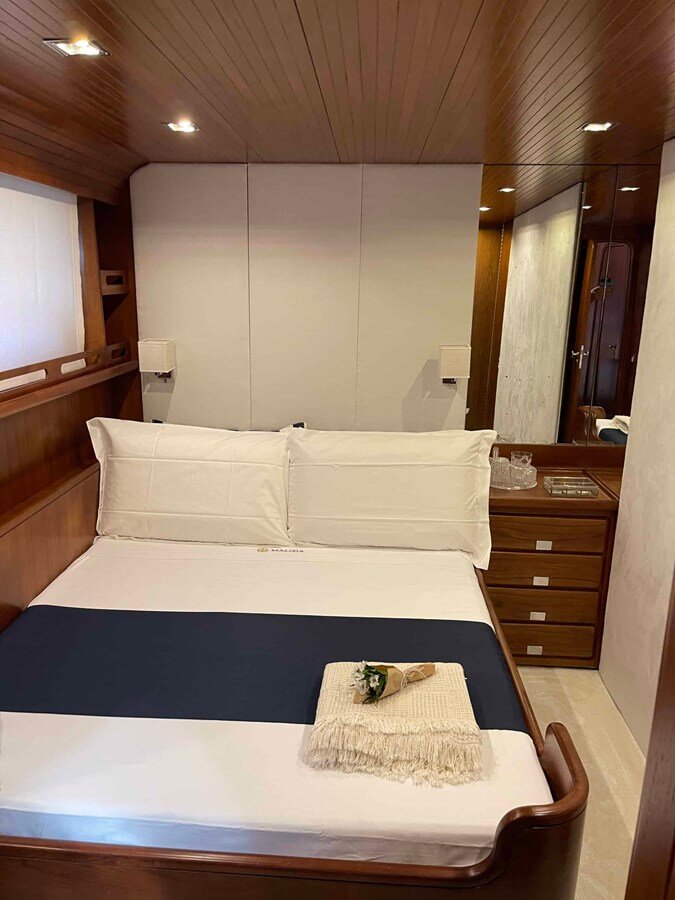 1989 PERINI NAVI 82' 1