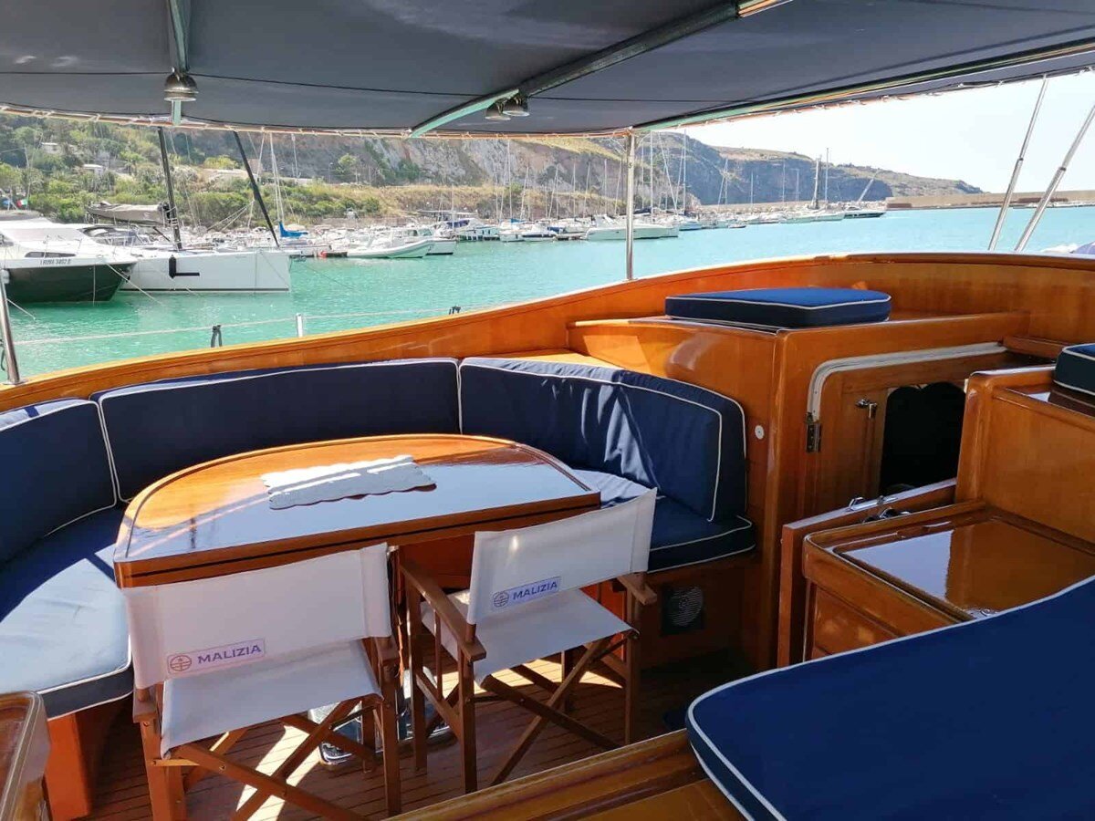 1989 PERINI NAVI 82' 1