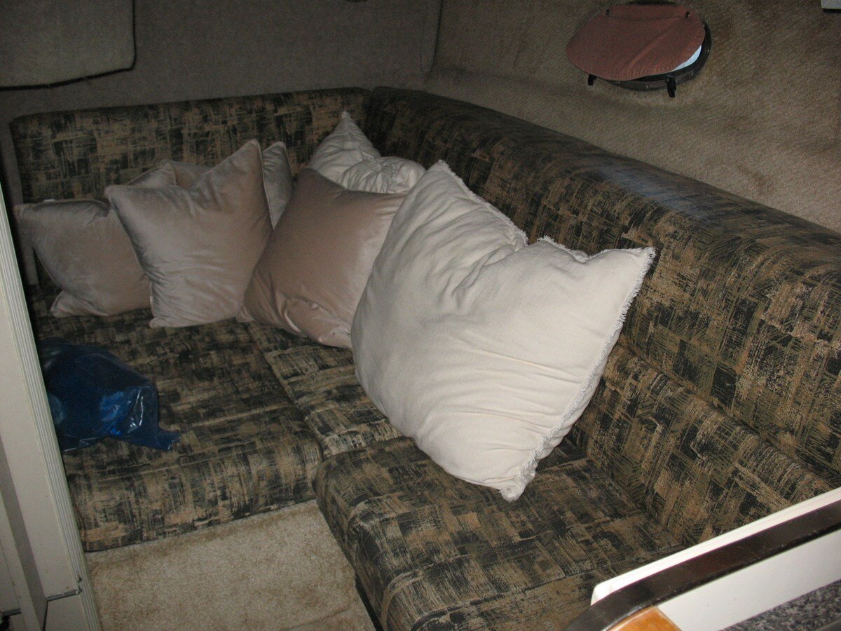 1990-bayliner-37-63f1c8