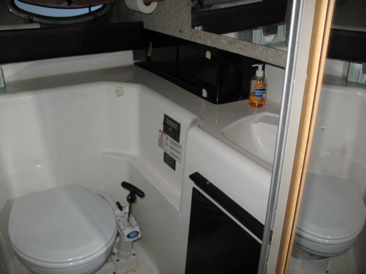 1990-bayliner-37-63f1c8