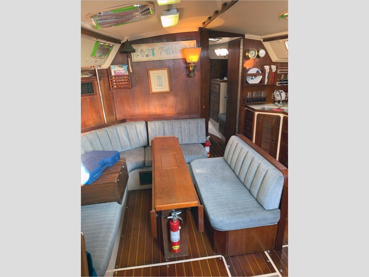 1990-catalina-42-1-017faa