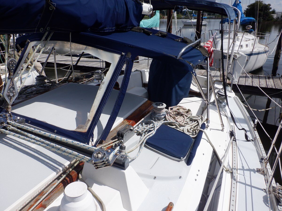 1990-catalina-yachts-34-680491