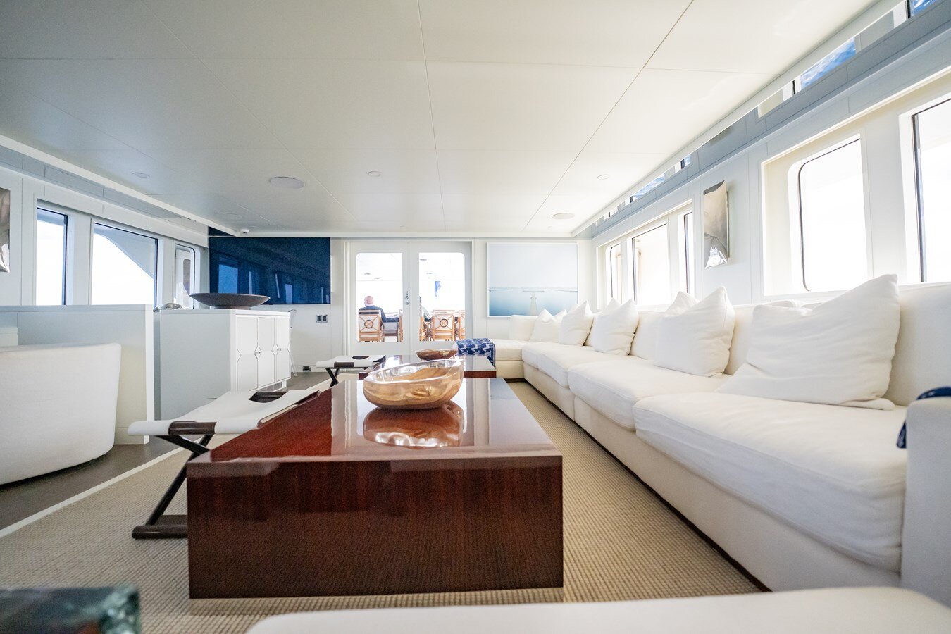 1990 FEADSHIP 153' 11